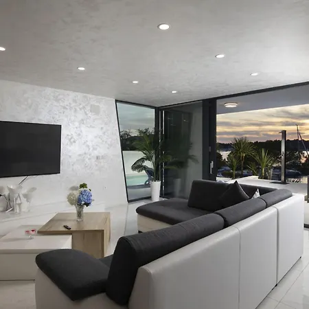 Luxury Kevin By Interhome 公寓 *