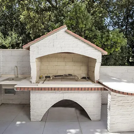 Luxury Kevin By Interhome شقة ميدولين