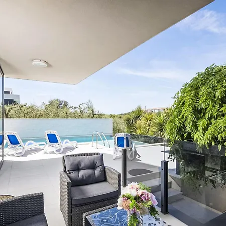 شقة Luxury Kevin By Interhome *