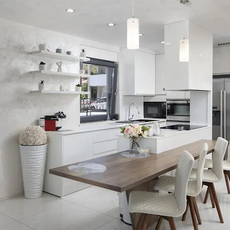 Luxury Kevin By Interhome Apartamento