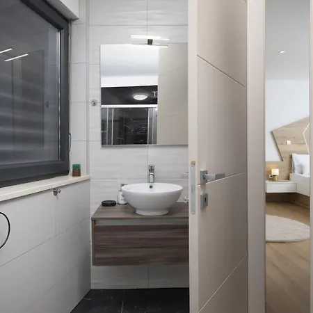 Luxury Kevin By Interhome * ميدولين