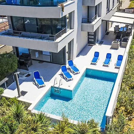 Luxury Kevin By Interhome شقة
